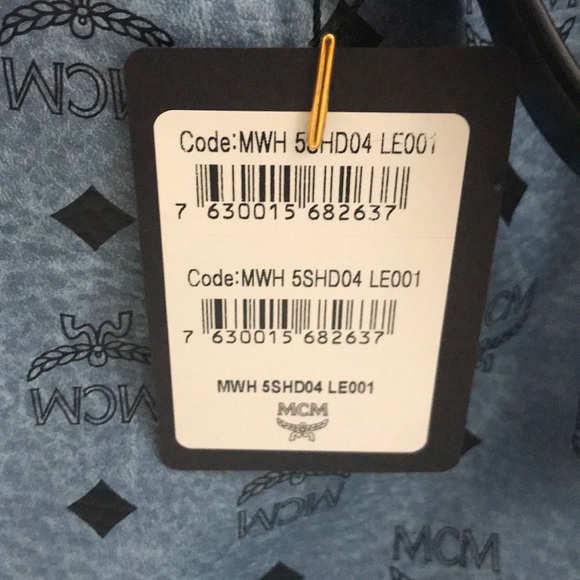 NWT Authentic MCM Hedy Hobo In Denim Blue - Picture 8 of 8